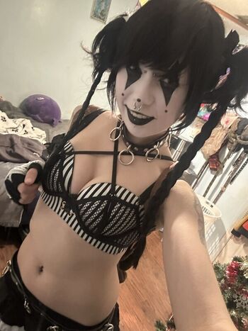 urwhitegf