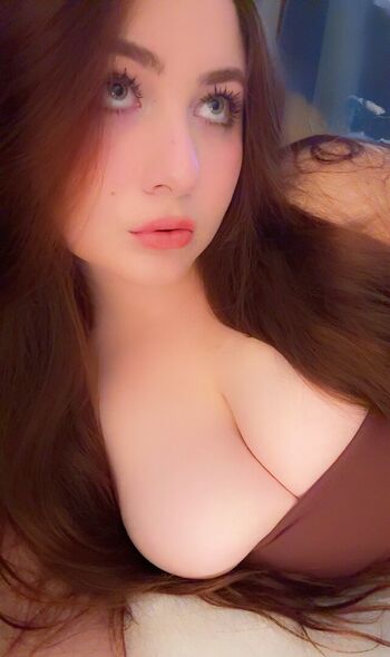 Full leaked Uwuhours private photo