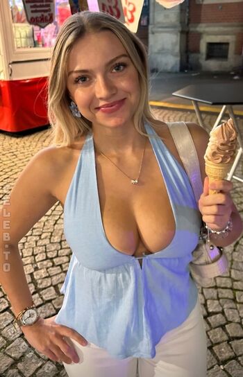 Full leaked V d s olivia private photo