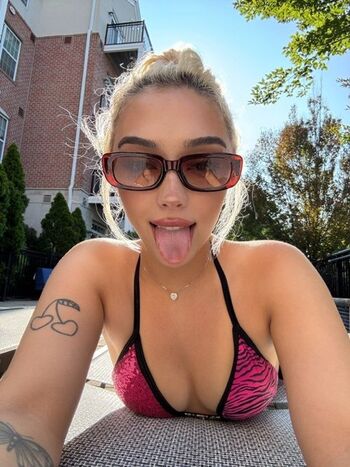 Full leaked V qx private photo