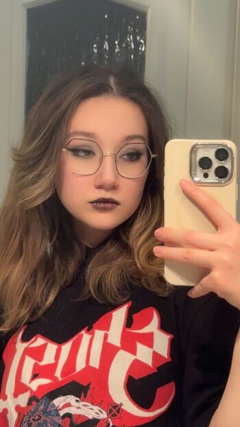 Full leaked Vru private photo