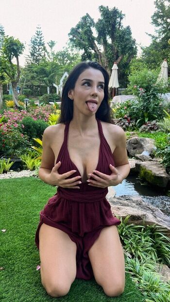 Full leaked Vahide bulu private photo
