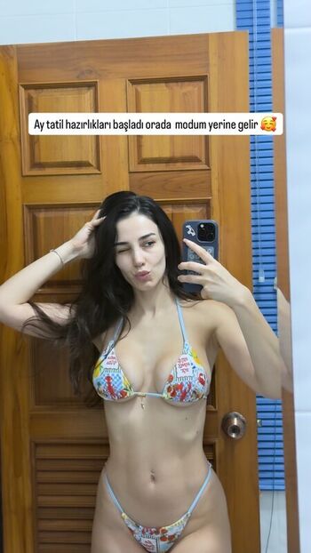 Full leaked Vahide bulu private photo