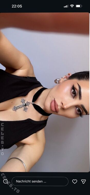 Full leaked Vaimonroe page private photo