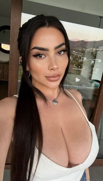 Full leaked Vaimonroe page private photo