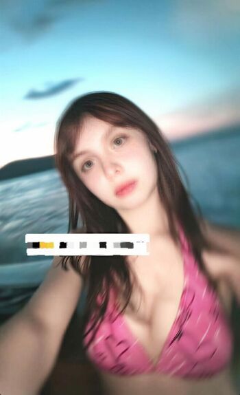 Full leaked Valelizuwu private photo