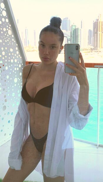 Full leaked Valengalarza page private photo