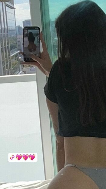Full leaked Valentellisimo private photo