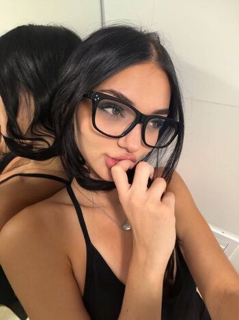 Full leaked Valentina private photo