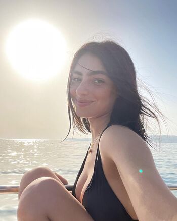 Valentina Buzzurro