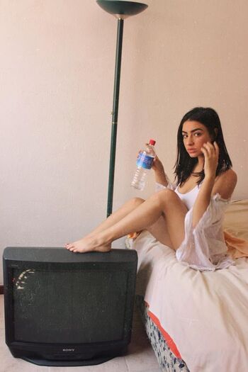 Valentina Buzzurro