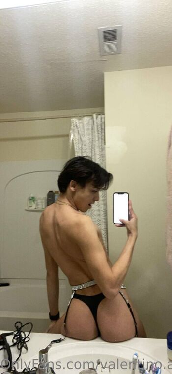Full leaked Valentino aston page private photo