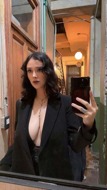 valeria.m.ar