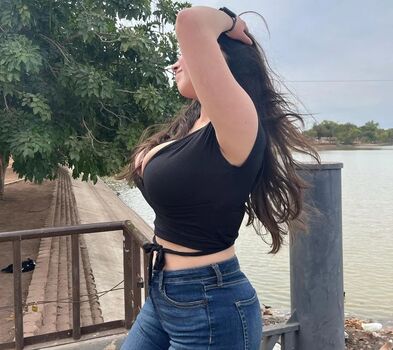 Full leaked Valeria private photo