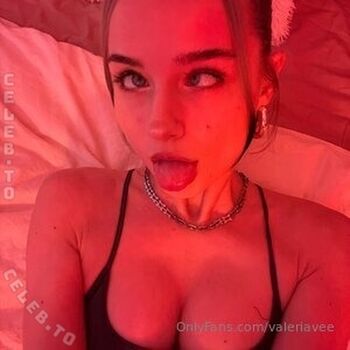 Full leaked Valeriavee private photo