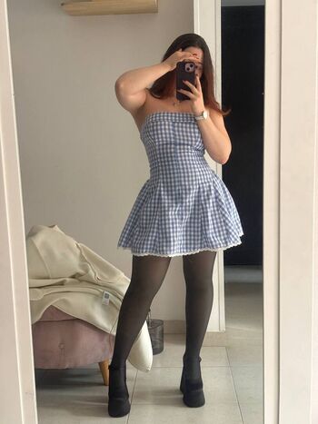 Full leaked Valerie page private photo