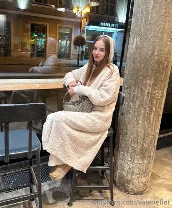 Full leaked Valerieflor private photo