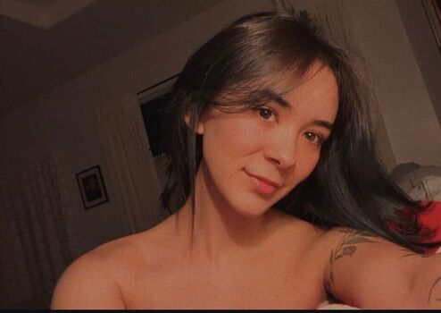 Full leaked Valiroe private photo