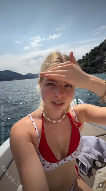 Full leaked Vallixpauline private photo