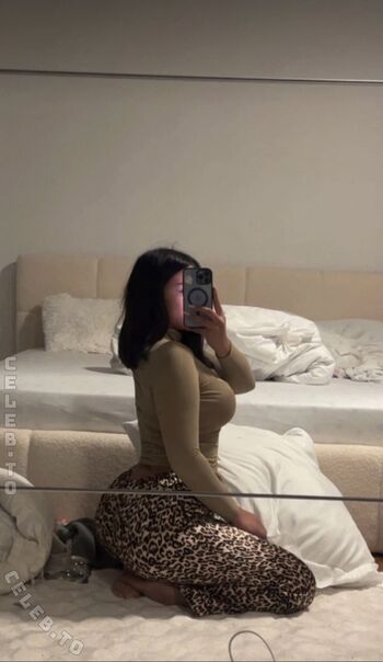 Full leaked Valonaash page private photo