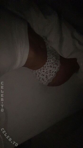 Full leaked Valonaash page private photo