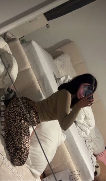 Full leaked Valonaash page private photo