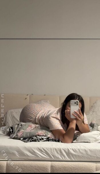 Full leaked Valonaash page private photo