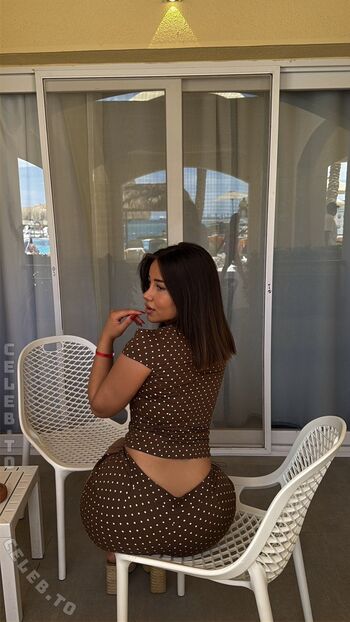 Full leaked Valonaash page private photo