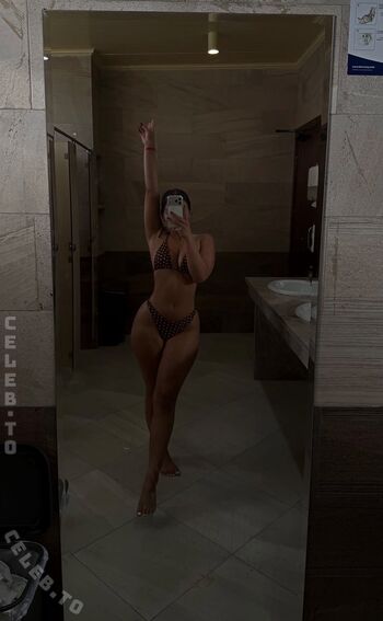 Full leaked Valonaash page private photo