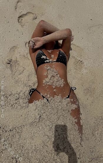 Full leaked Valonaash page private photo