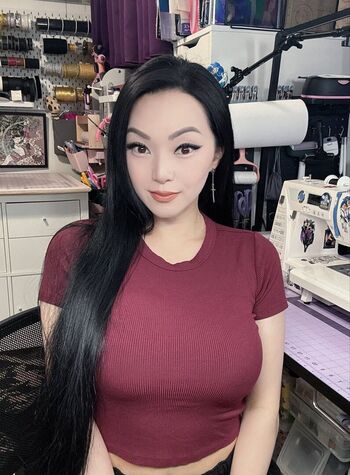 Full leaked Vampybitme private photo