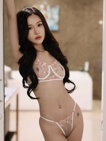 Full leaked Vandaa private photo