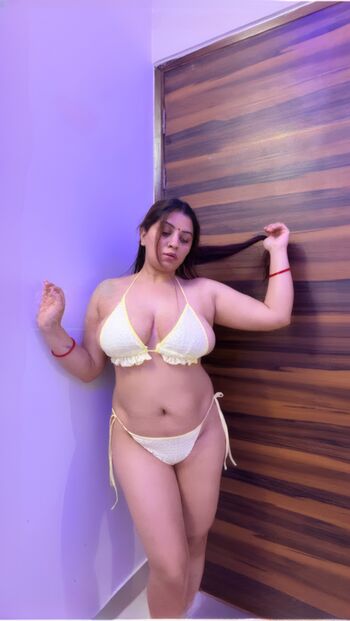 Full leaked Vandana pathak private photo