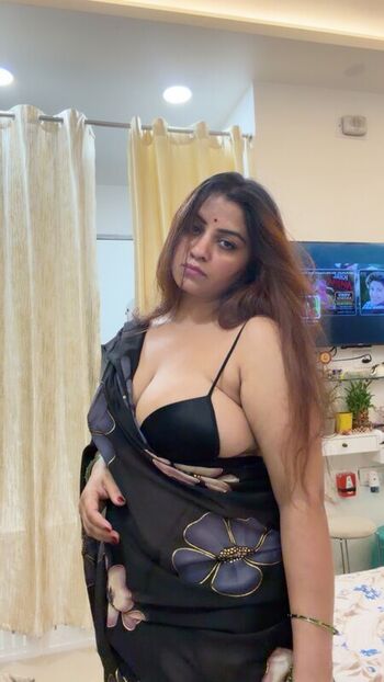 Full leaked Vandana pathak private photo