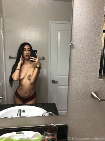 Full leaked Vanderellla private photo