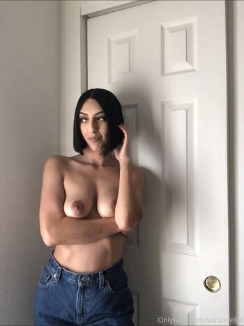 Full leaked Vanderellla private photo