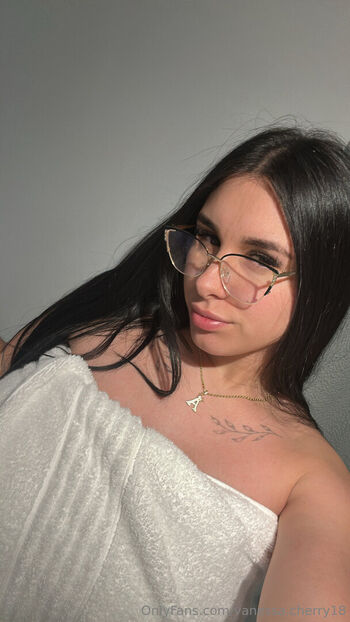 Full leaked Vanessa cherry private photo