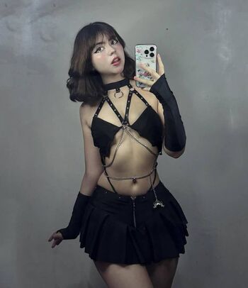 Full leaked Vaniasse  page private photo