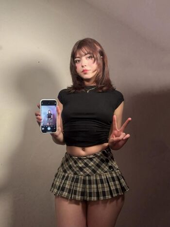 Full leaked Vaniasse private photo