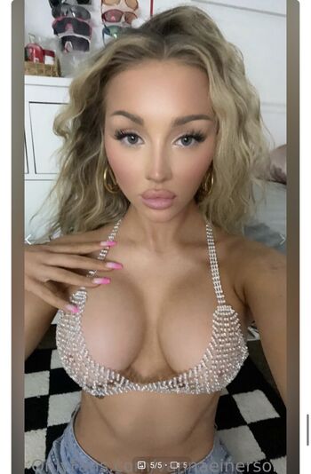 Full leaked Vanna einerson private photo