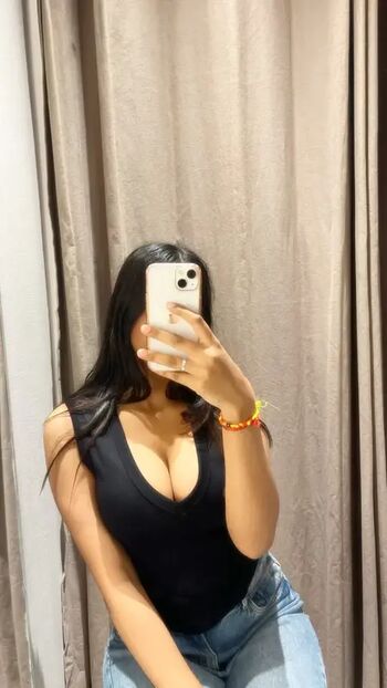 Full leaked Vedashri s private photo