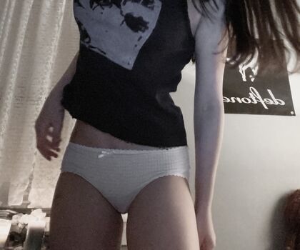 Full leaked Veildose private photo