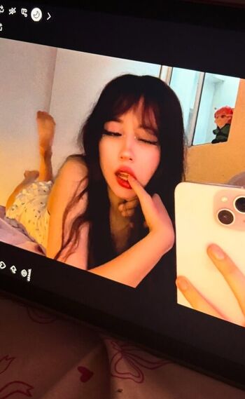 Full leaked Vekikusuo private photo