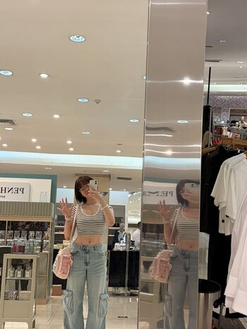 Full leaked Vekikusuo private photo