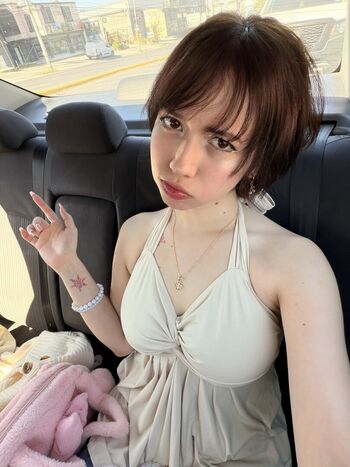Full leaked Vekikusuo private photo