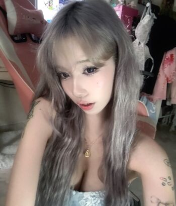 Full leaked Vellezy private photo