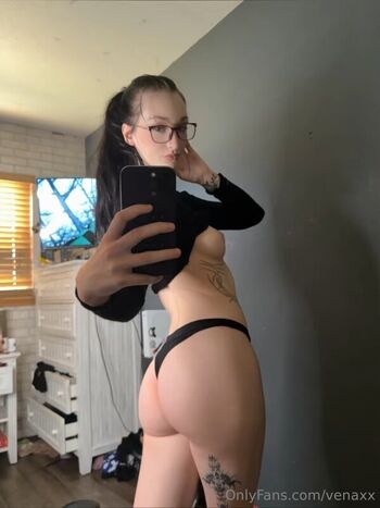 Full leaked Venaxx private photo