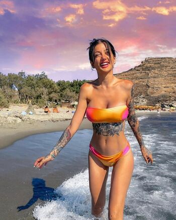 Full leaked Venetia kamara private photo