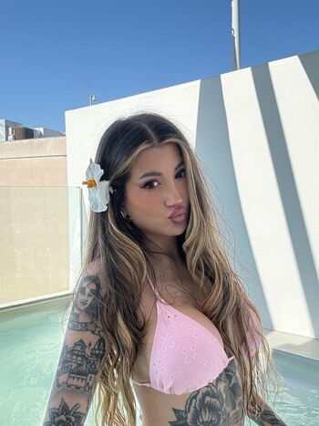Full leaked Venetia kamara private photo