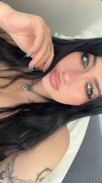 Full leaked Veraddicts private photo